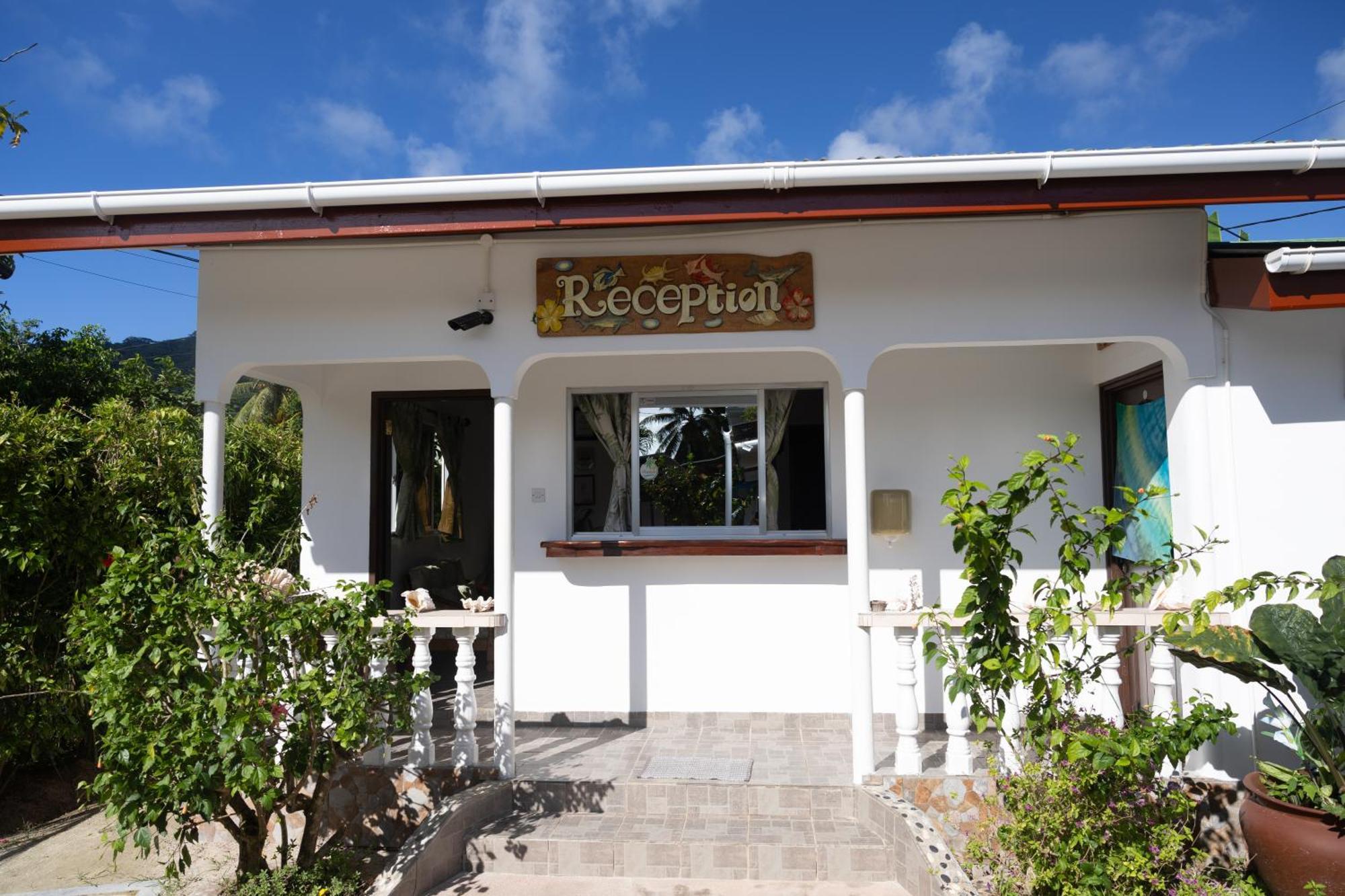 Pension Hibiscus La Digue Exterior foto