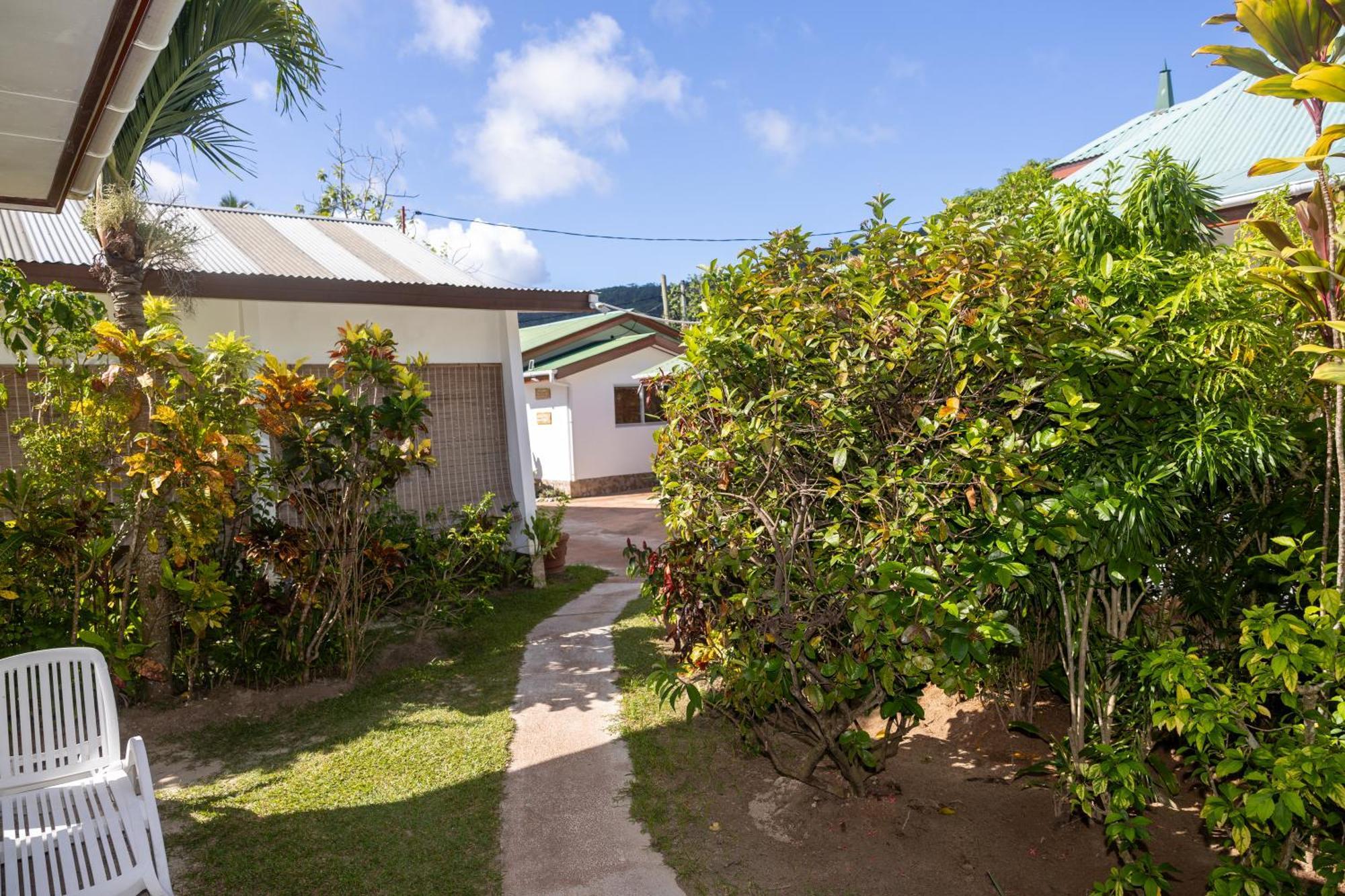 Pension Hibiscus La Digue Exterior foto